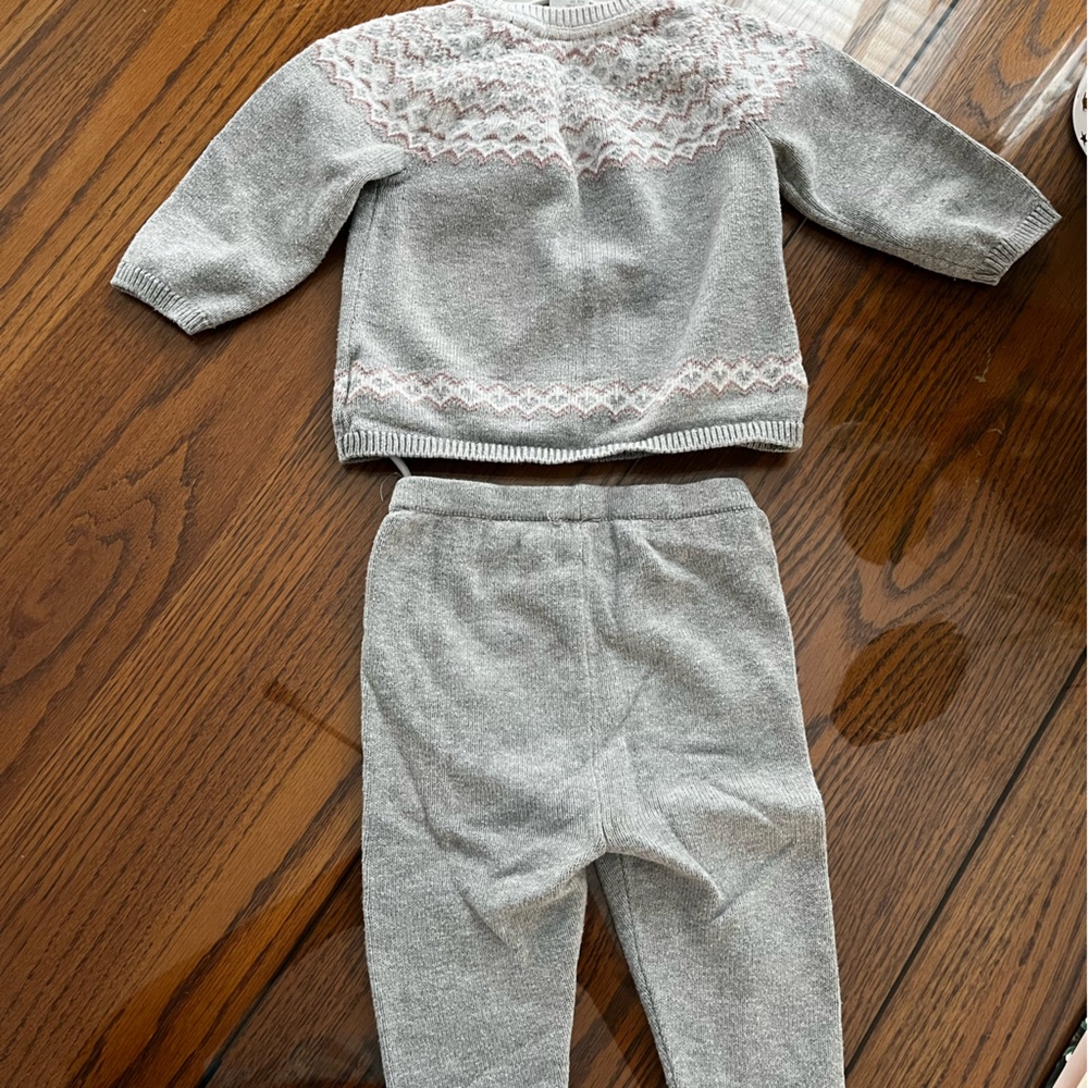 H&M sweater set
